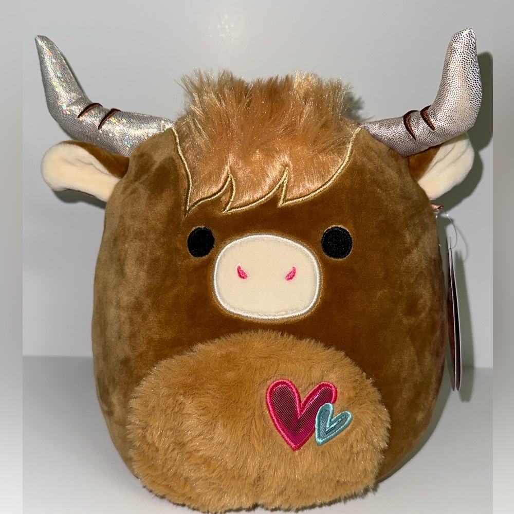 8" Wilfred the Highland Cow 2023 Valentines Squishmallow
